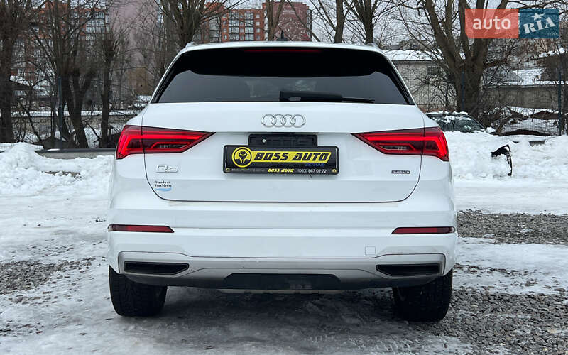 Внедорожник / Кроссовер Audi Q3 2019 в Львове