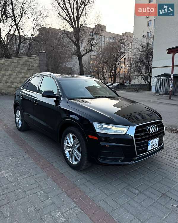 Позашляховик / Кросовер Audi Q3 2015 в Львові фото 3 Позашляховик / Кросовер Audi Q3 2015 в Львові