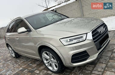 Внедорожник / Кроссовер Audi Q3 2016 в Киеве