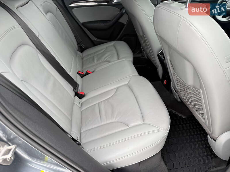 Внедорожник / Кроссовер Audi Q3 2016 в Стрые