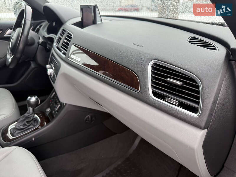 Внедорожник / Кроссовер Audi Q3 2016 в Стрые