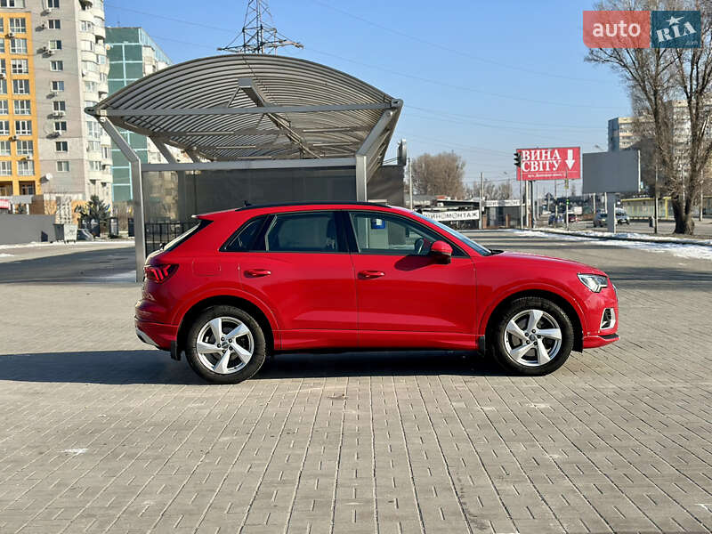 Позашляховик / Кросовер Audi Q3 2020 в Дніпрі фото 4 Позашляховик / Кросовер Audi Q3 2020 в Дніпрі