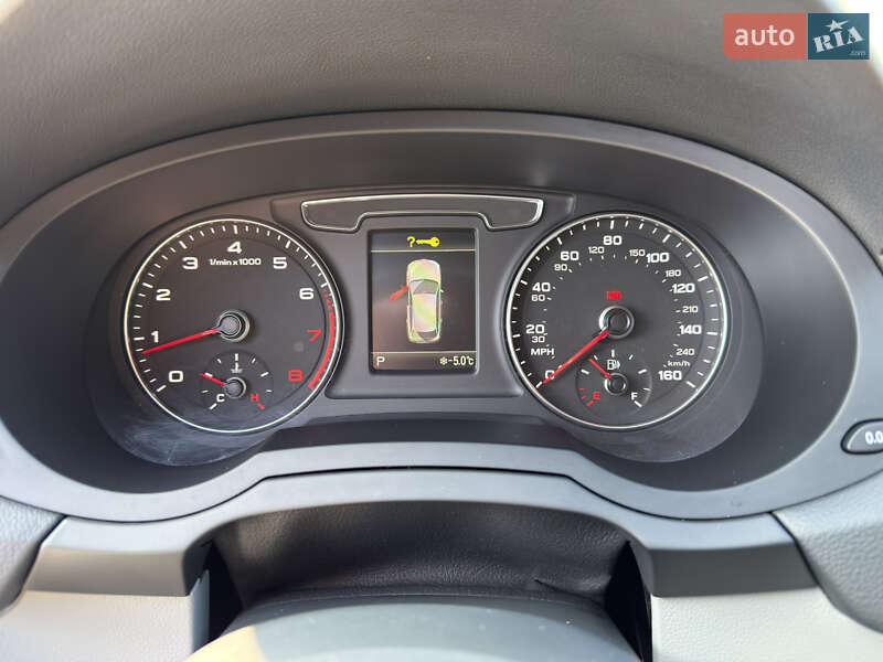 Позашляховик / Кросовер Audi Q3 2016 в Полтаві фото 96 Позашляховик / Кросовер Audi Q3 2016 в Полтаві