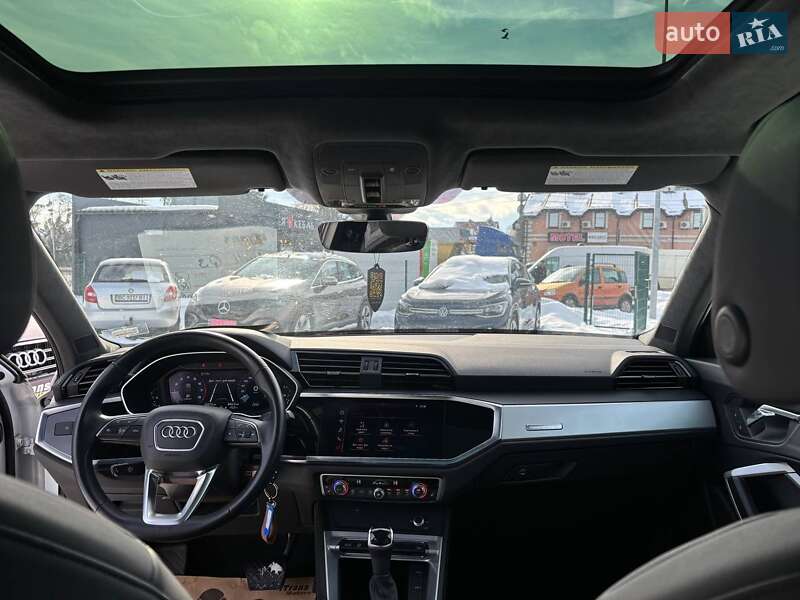 Позашляховик / Кросовер Audi Q3 2020 в Стрию