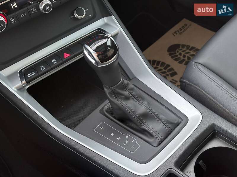 Позашляховик / Кросовер Audi Q3 2020 в Стрию