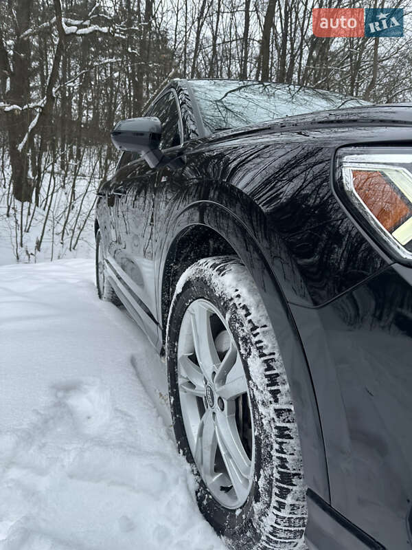 Позашляховик / Кросовер Audi Q3 2023 в Києві фото 7 Позашляховик / Кросовер Audi Q3 2023 в Києві