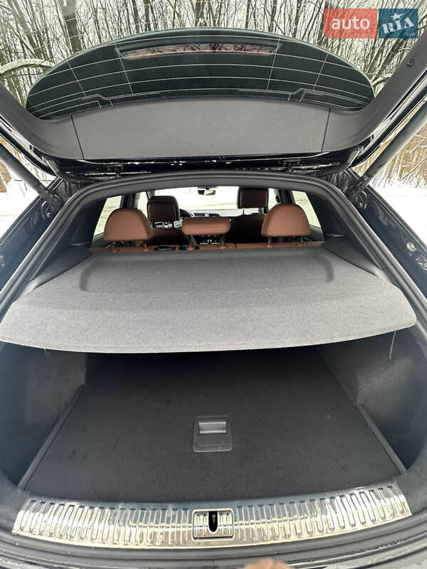 Позашляховик / Кросовер Audi Q3 2023 в Києві фото 27 Позашляховик / Кросовер Audi Q3 2023 в Києві