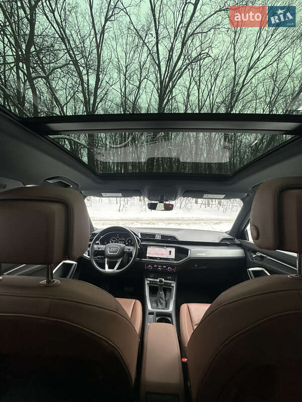 Позашляховик / Кросовер Audi Q3 2023 в Києві фото 35 Позашляховик / Кросовер Audi Q3 2023 в Києві
