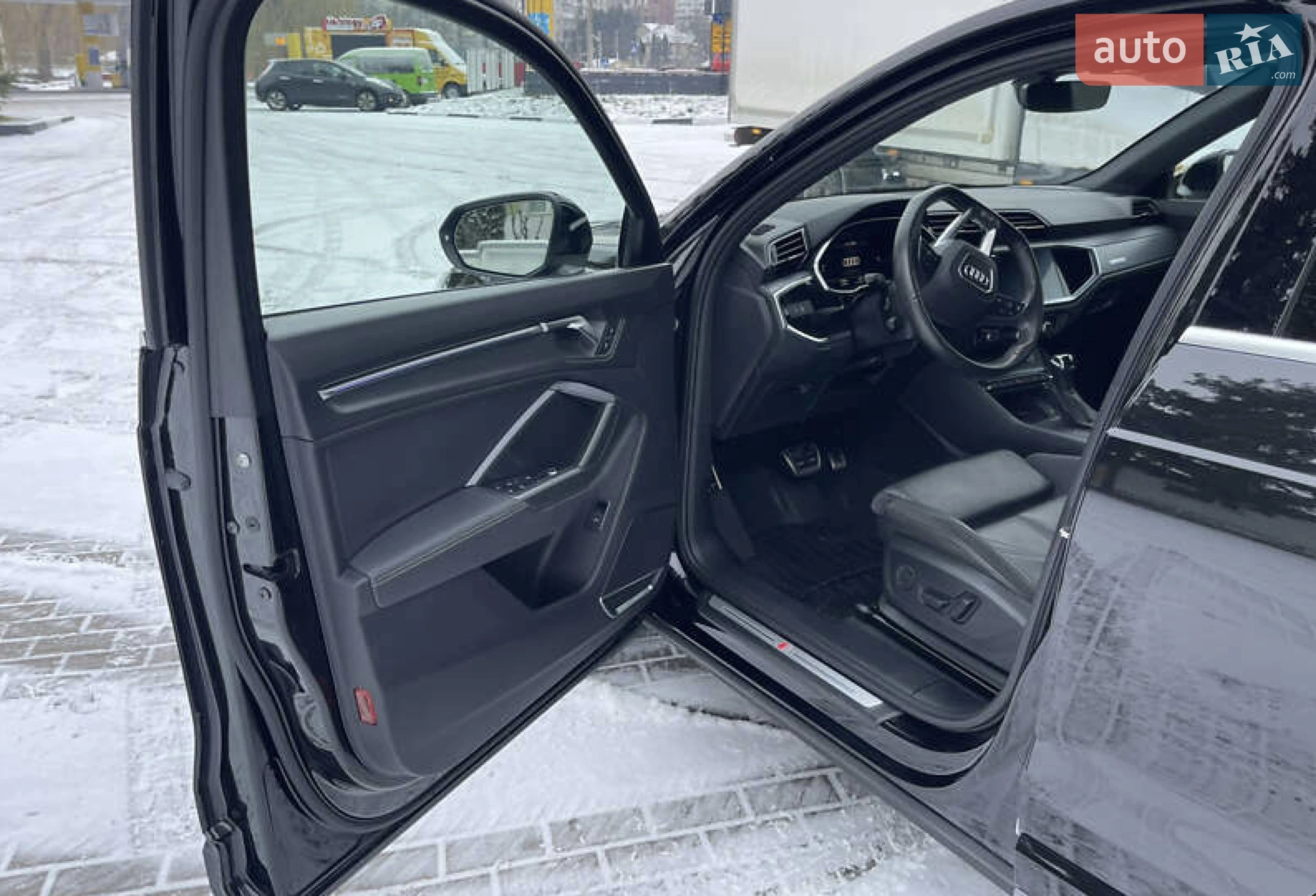 2019 Audi Q3 - мініатюра 8