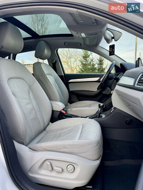 Позашляховик / Кросовер Audi Q3 2015 в Львові