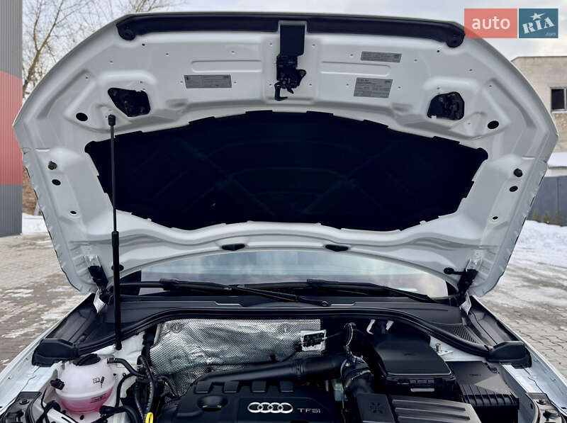 Позашляховик / Кросовер Audi Q3 2016 в Дубні фото 83 Позашляховик / Кросовер Audi Q3 2016 в Дубні