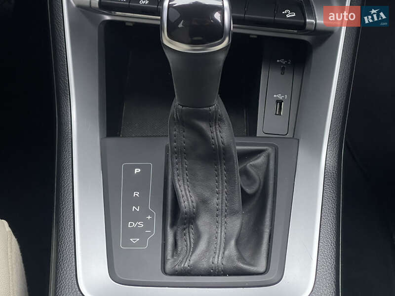 Позашляховик / Кросовер Audi Q3 2019 в Києві