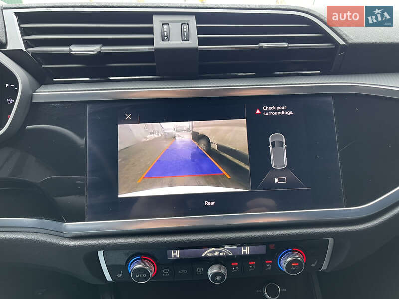 Позашляховик / Кросовер Audi Q3 2019 в Луцьку