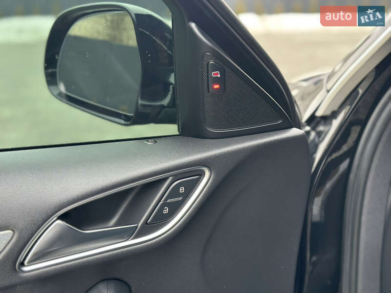 Позашляховик / Кросовер Audi Q3 2016 в Дубні