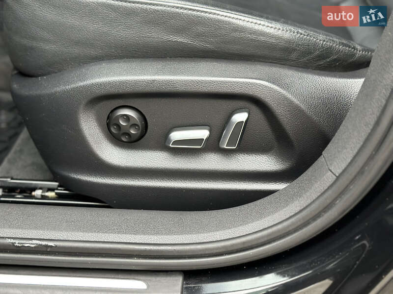 Позашляховик / Кросовер Audi Q3 2016 в Дубні