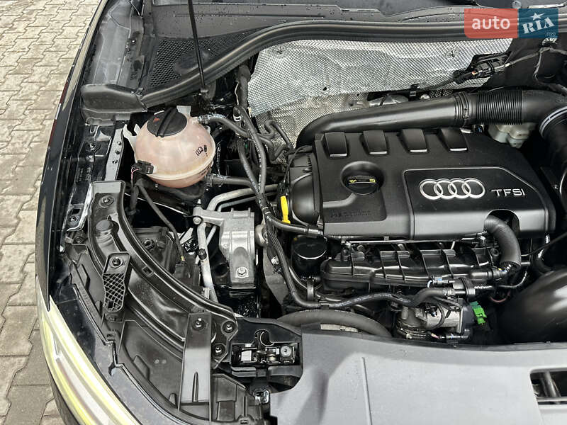 Позашляховик / Кросовер Audi Q3 2016 в Дубні