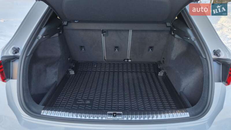 Внедорожник / Кроссовер Audi Q3 2024 в Хмельницком фото 31 Внедорожник / Кроссовер Audi Q3 2024 в Хмельницком