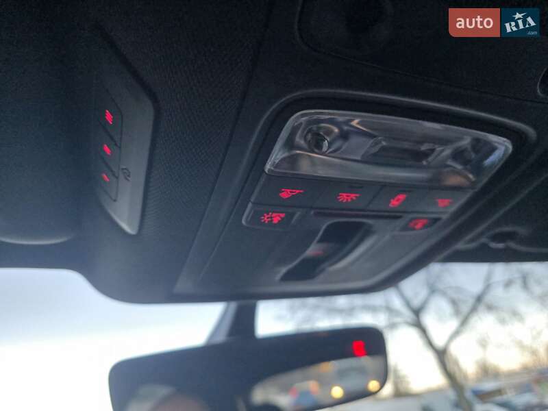 Позашляховик / Кросовер Audi Q3 2016 в Ірпені