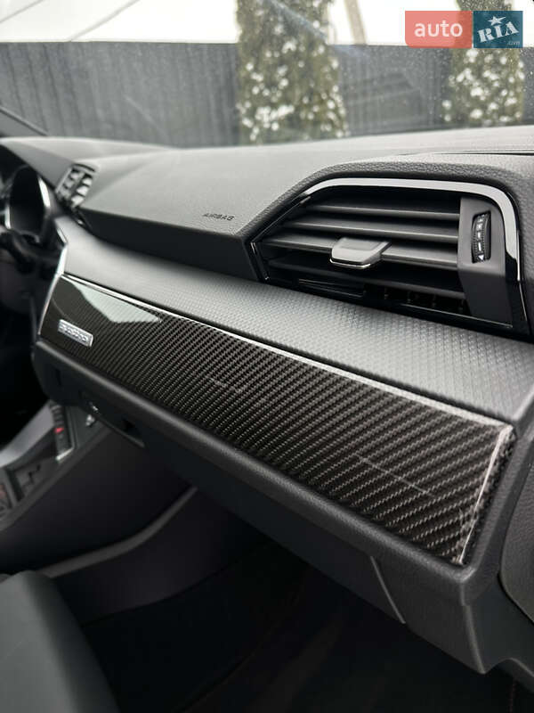 Позашляховик / Кросовер Audi Q3 2024 в Тернополі