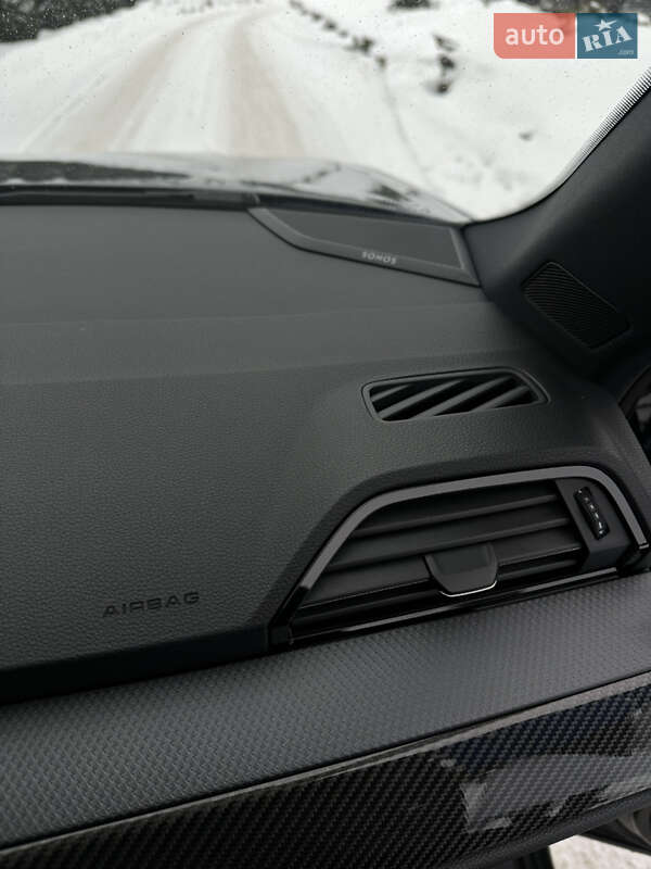 Позашляховик / Кросовер Audi Q3 2024 в Тернополі