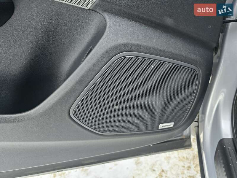 Позашляховик / Кросовер Audi Q3 2014 в Києві