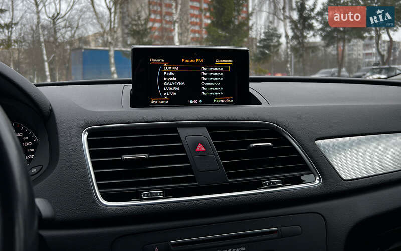 Внедорожник / Кроссовер Audi Q3 2016 в Львове