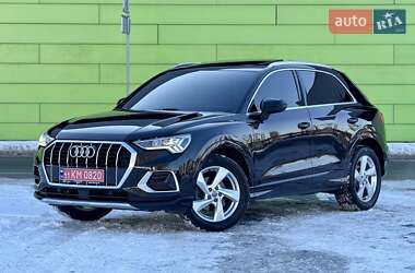 Внедорожник / Кроссовер Audi Q3 2020 в Киеве