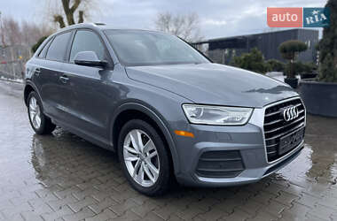Позашляховик / Кросовер Audi Q3 2017 в Луцьку