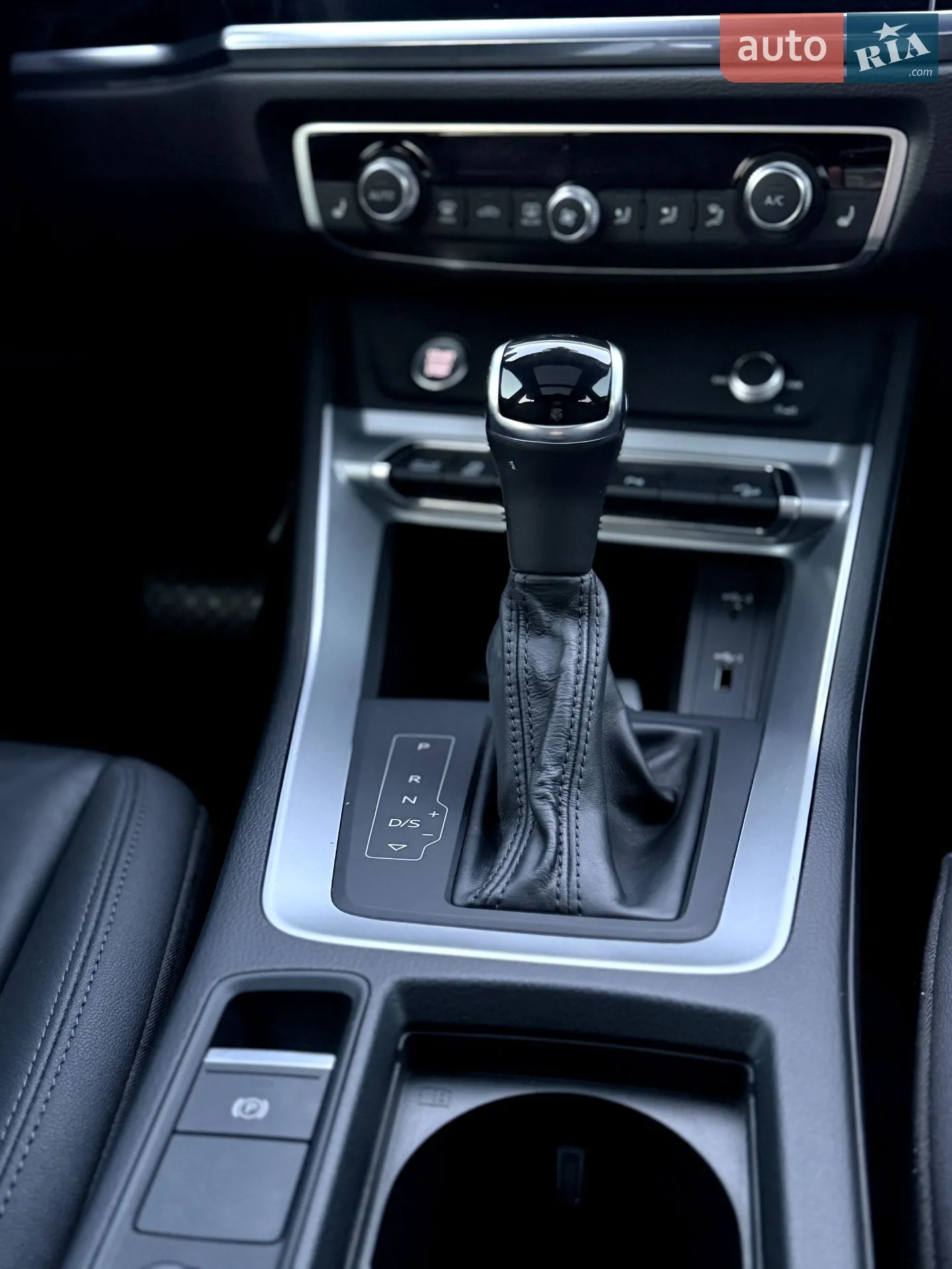 2020 Audi Q3 - мініатюра 16