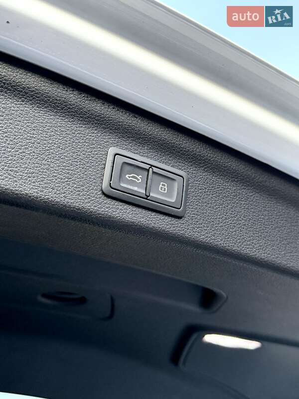 Внедорожник / Кроссовер Audi Q3 2020 в Львове