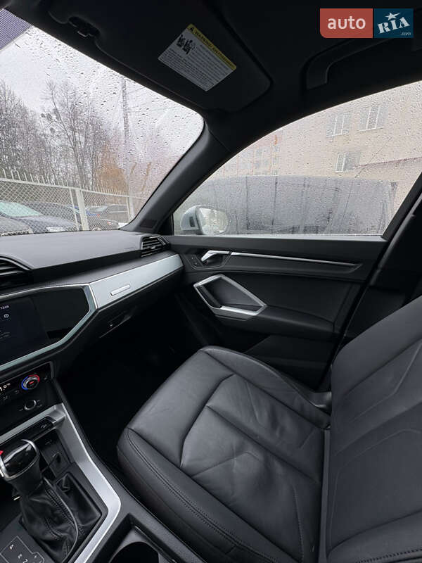 Внедорожник / Кроссовер Audi Q3 2021 в Виннице фото 32 Внедорожник / Кроссовер Audi Q3 2021 в Виннице
