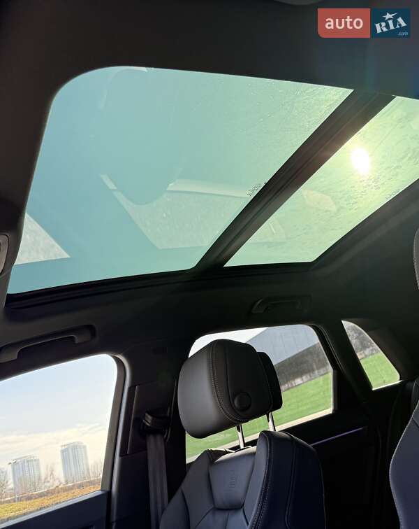 Внедорожник / Кроссовер Audi Q3 2021 в Киеве