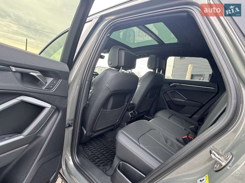 Позашляховик / Кросовер Audi Q3 2024 в Києві фото 27 Позашляховик / Кросовер Audi Q3 2024 в Києві