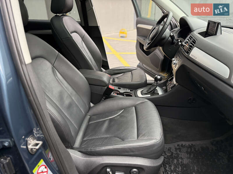 Позашляховик / Кросовер Audi Q3 2015 в Львові