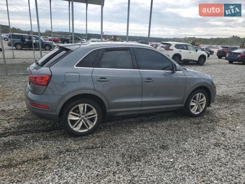 Внедорожник / Кроссовер Audi Q3 2016 в Львове