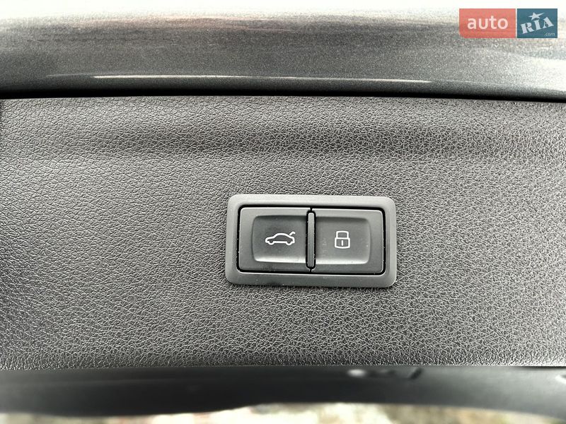 Позашляховик / Кросовер Audi Q3 2017 в Києві фото 53 Позашляховик / Кросовер Audi Q3 2017 в Києві