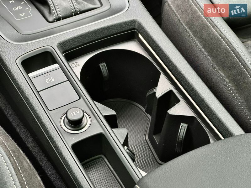 Позашляховик / Кросовер Audi Q3 2020 в Києві