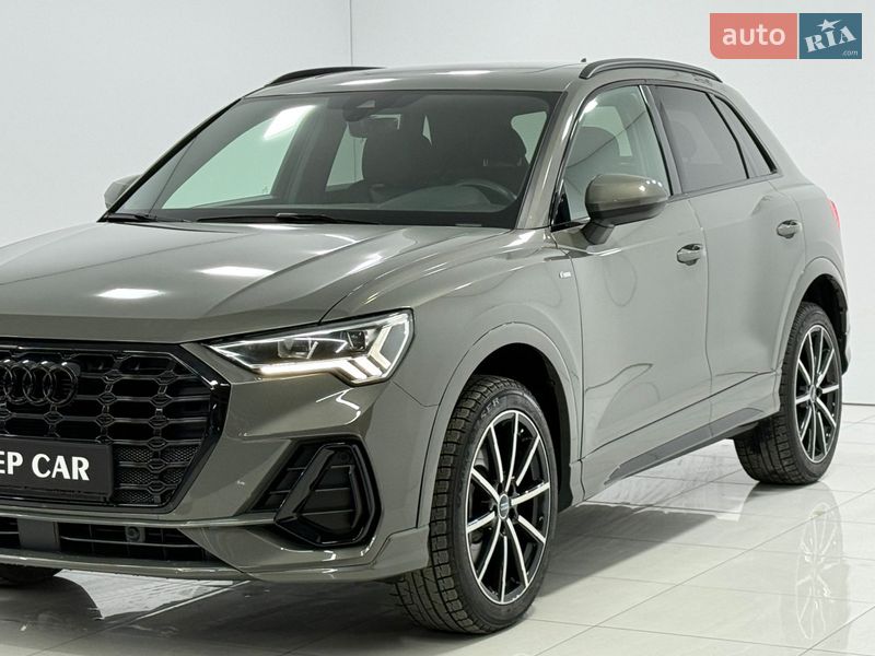 Позашляховик / Кросовер Audi Q3 2020 в Одесі
