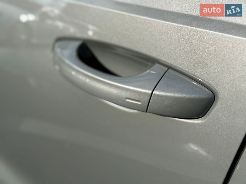 Позашляховик / Кросовер Audi Q3 2020 в Києві