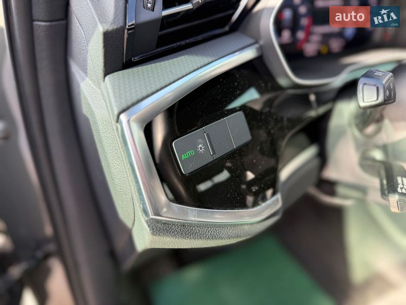 Позашляховик / Кросовер Audi Q3 2020 в Києві