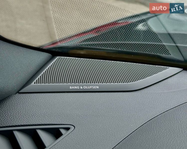 Внедорожник / Кроссовер Audi Q3 2019 в Киеве