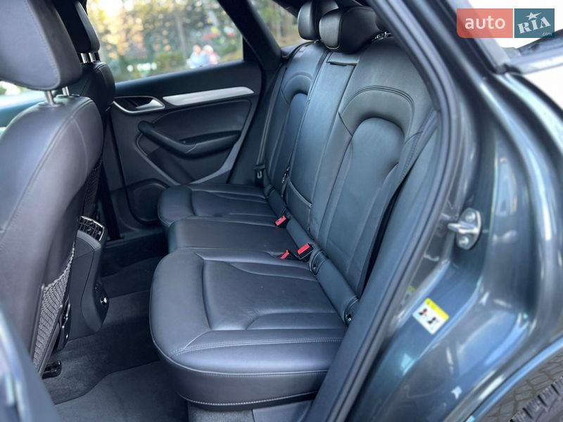 Позашляховик / Кросовер Audi Q3 2017 в Старому Самборі