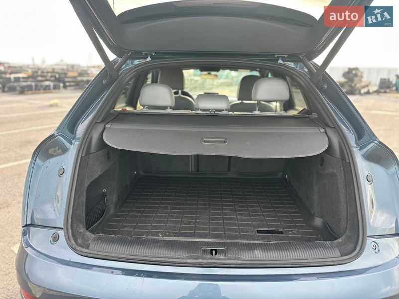 Внедорожник / Кроссовер Audi Q3 2016 в Львове