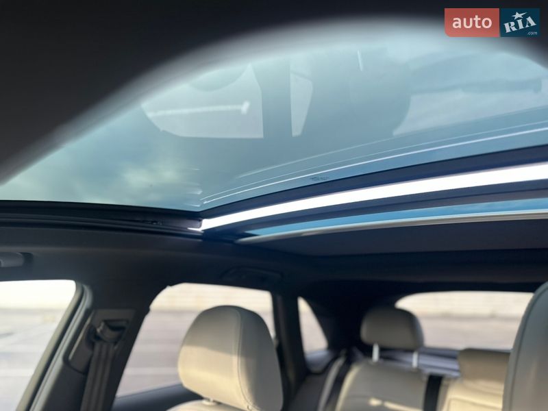 Внедорожник / Кроссовер Audi Q3 2016 в Львове