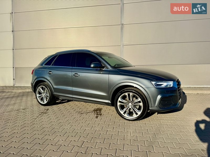 Внедорожник / Кроссовер Audi Q3 2016 в Киеве