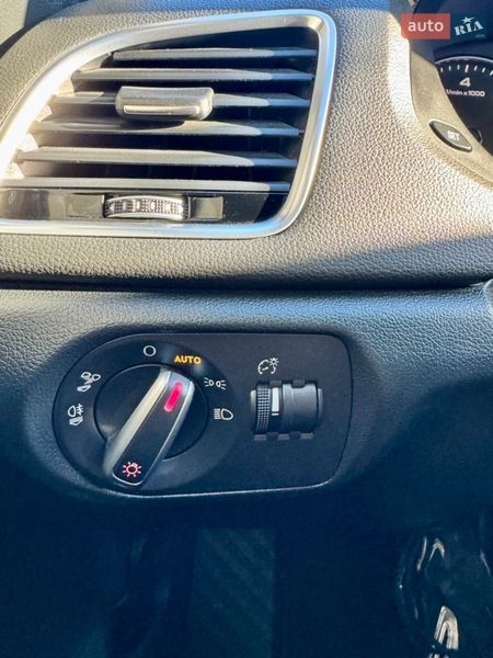 Внедорожник / Кроссовер Audi Q3 2016 в Киеве