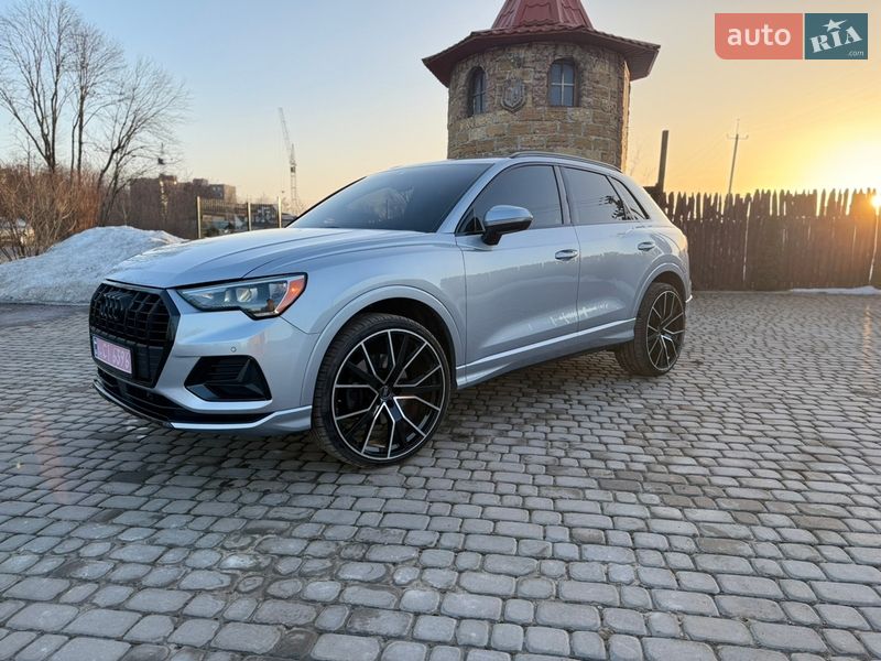 Позашляховик / Кросовер Audi Q3 2020 в Тернополі