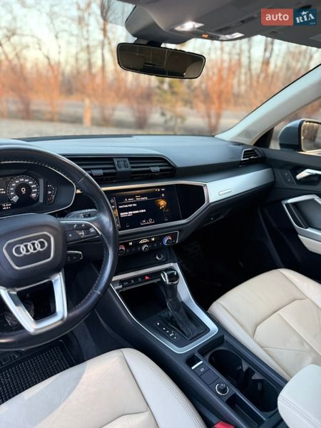 Позашляховик / Кросовер Audi Q3 2020 в Тернополі