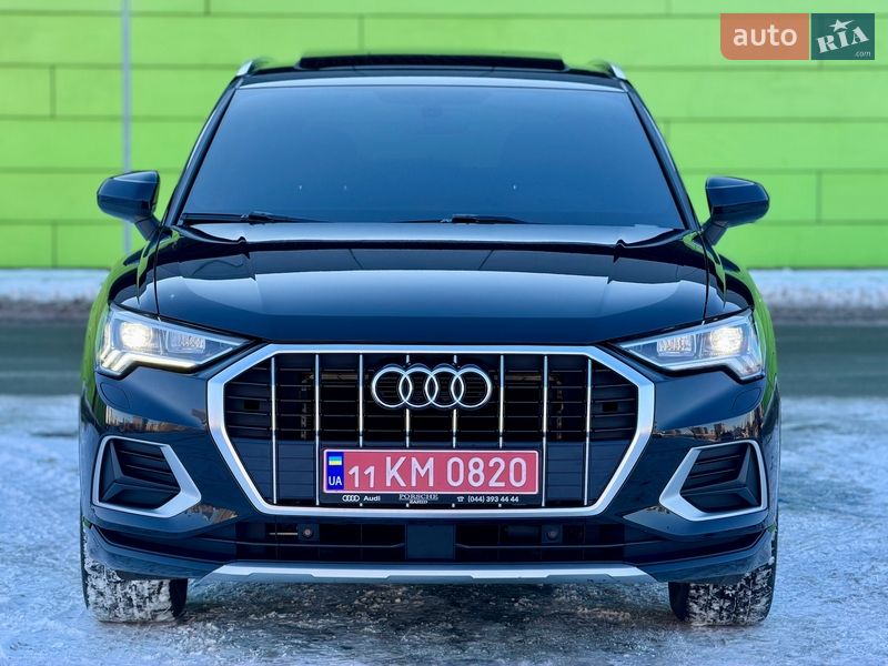 Внедорожник / Кроссовер Audi Q3 2020 в Киеве