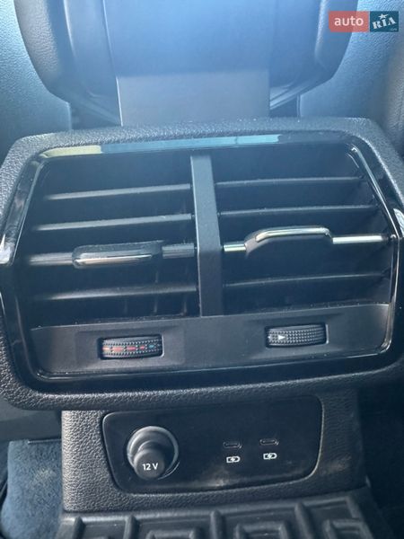 Позашляховик / Кросовер Audi Q3 2024 в Львові